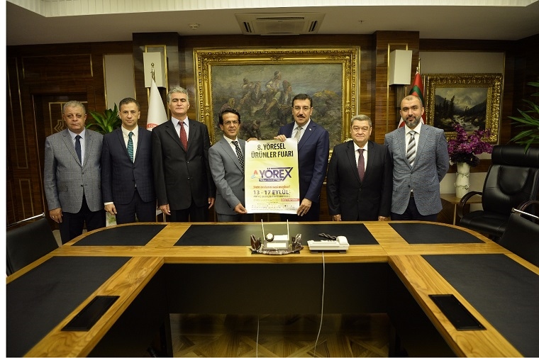 Gümrük ve Ticaret Bakanı Bülent Tüfenkci, Antalya Ticaret Borsası başkanı Ali Çandır ve beraberindeki heyeti kabul etti