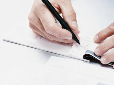 Karşılıksız Çek Oranında Artış: Bankalar Önlem Almalı